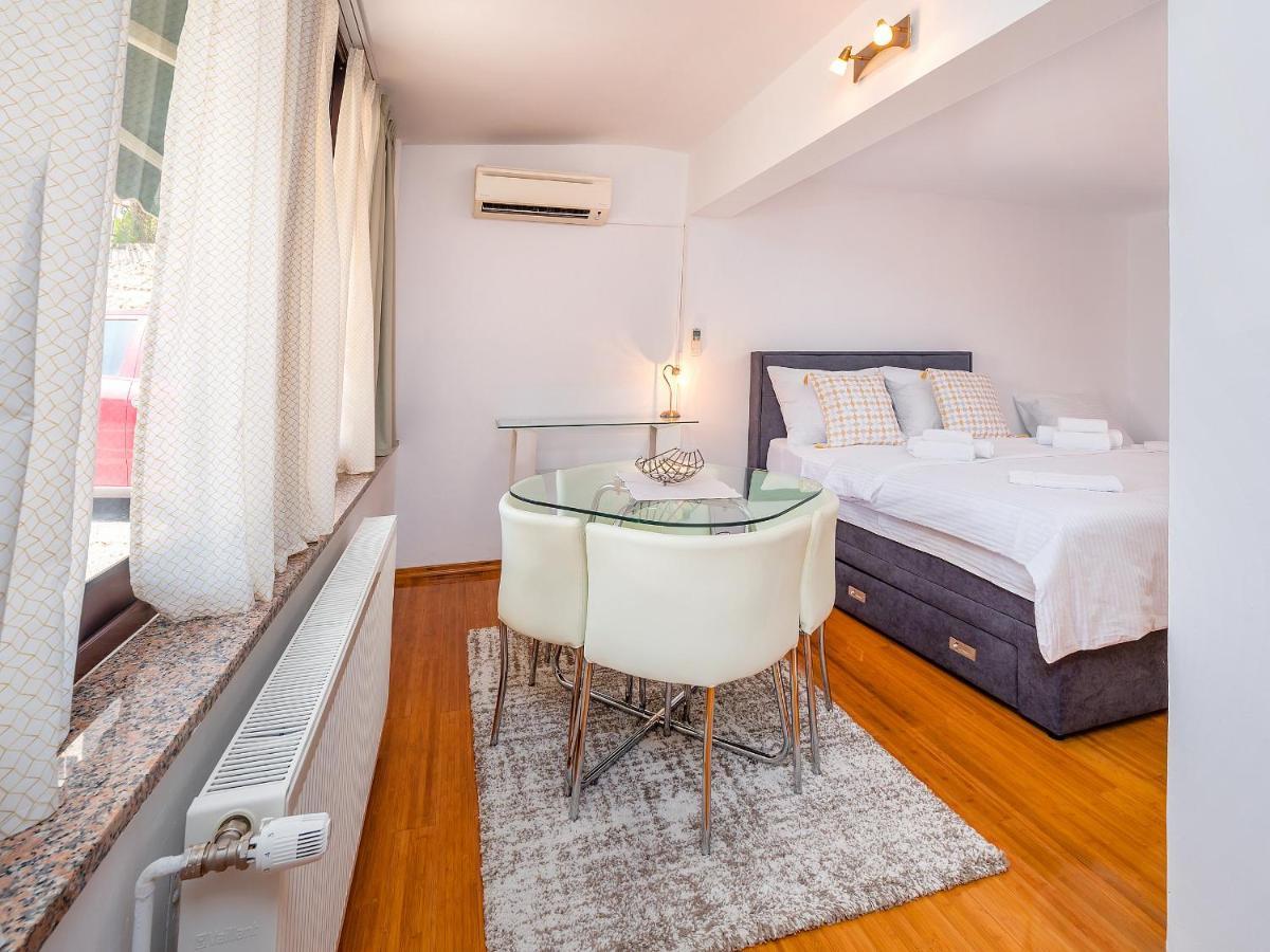 Studio Apartment "Kalina" 550 M From Sea Риека Экстерьер фото