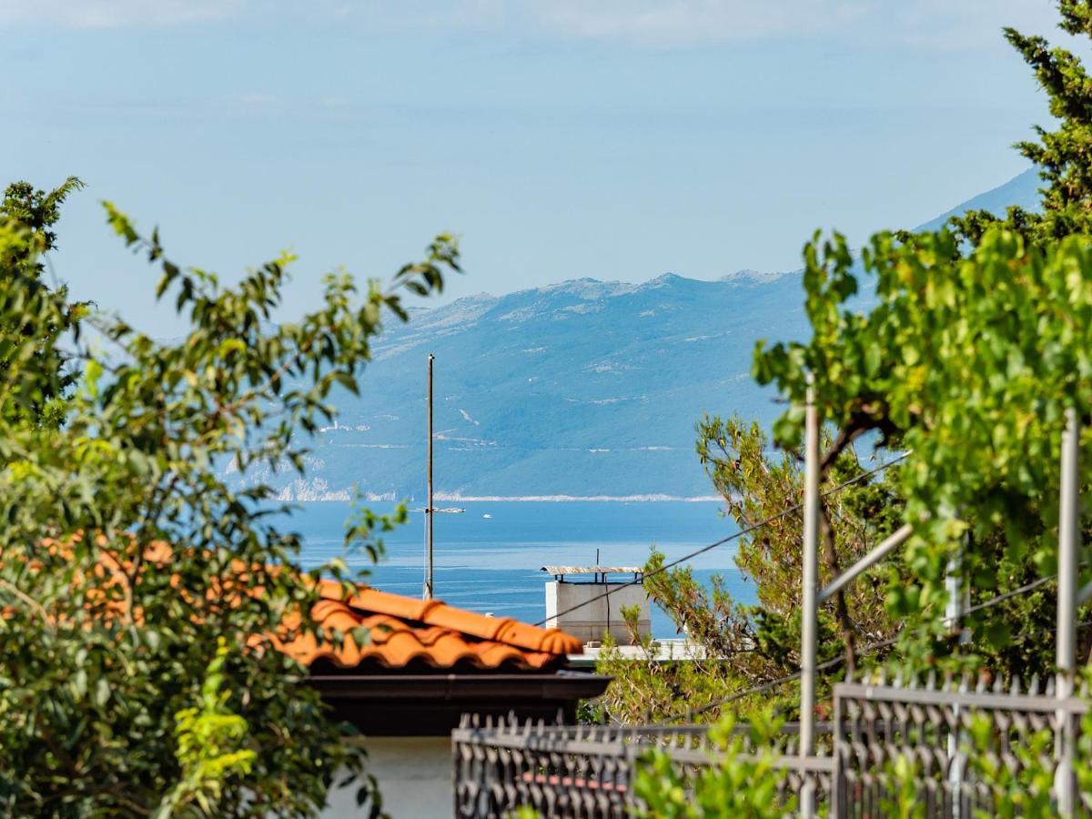 Studio Apartment "Kalina" 550 M From Sea Риека Экстерьер фото